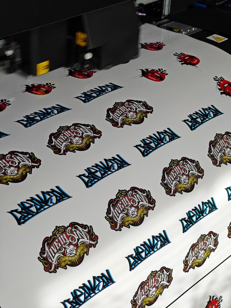 liveinsin live in sin tattoo τατουάτζίδικο ψηφιακά πλαστικά αυτοκόλλητα βινυλίου χάραξη plotter digital printing vinyl stickers μικρή ποσότητα printit print it